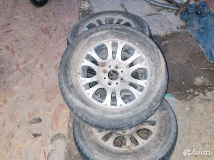 Колеса на машину