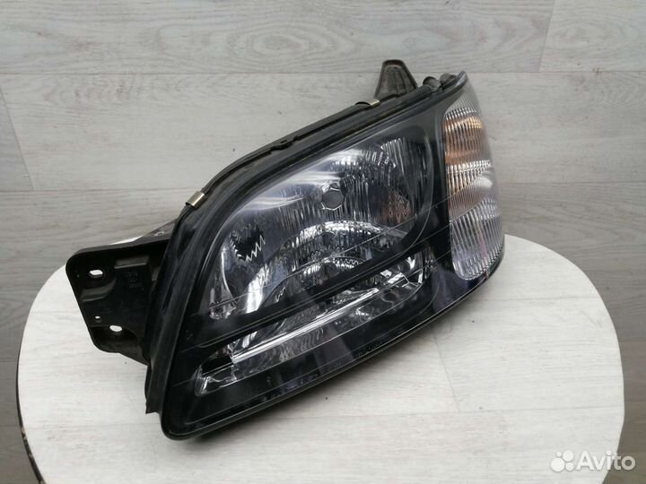 Фара левая Subaru Legacy 3. 1998-2004