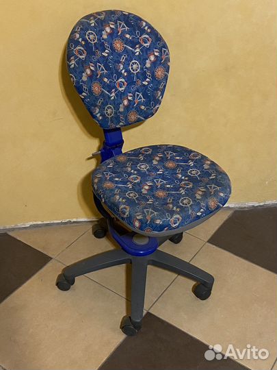 Компьютерное кресло, ортопедическое кресло