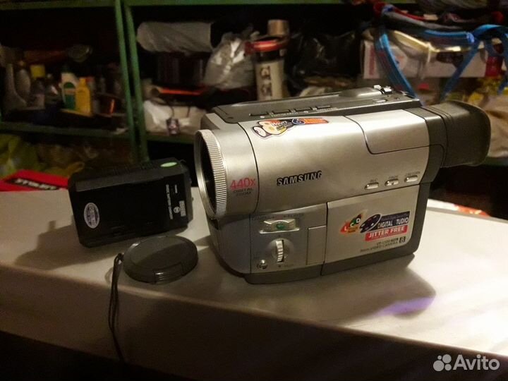 Видеокамера samsung профессиональная (обмен)