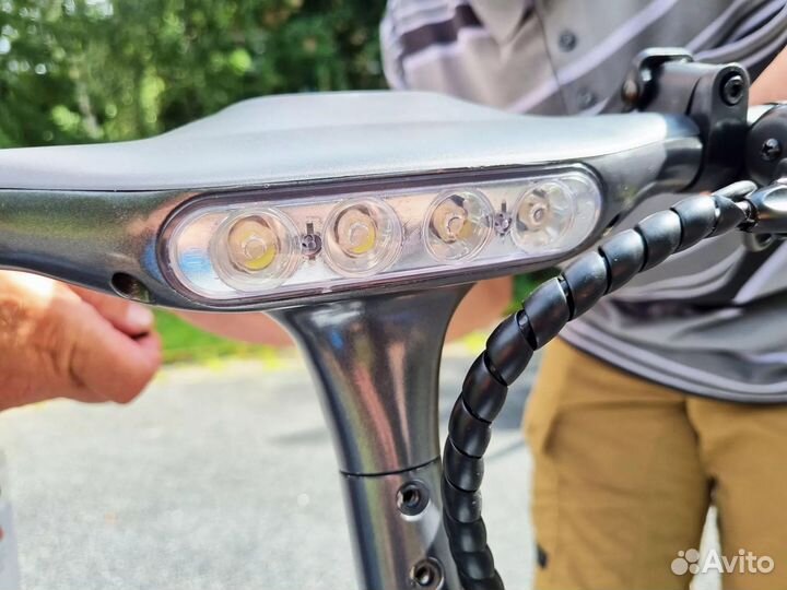 Электросамокат Hiper Triumph X101 Space Gray