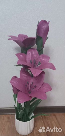 Лилия из изолона