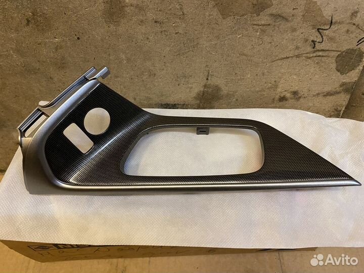 Облицовка левой ручки двери Ниссан Теана L33