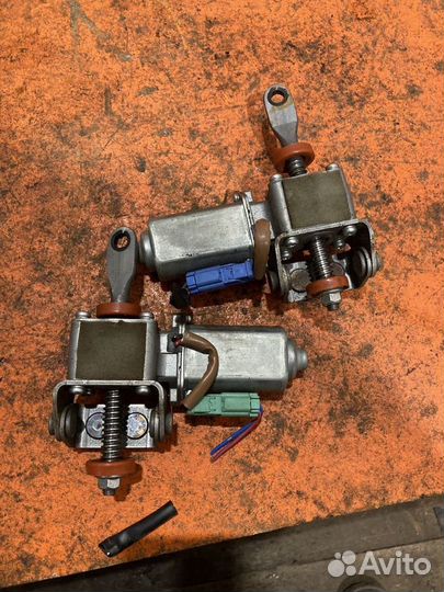 Моторчик регулировки сиденья Mazda CX 7