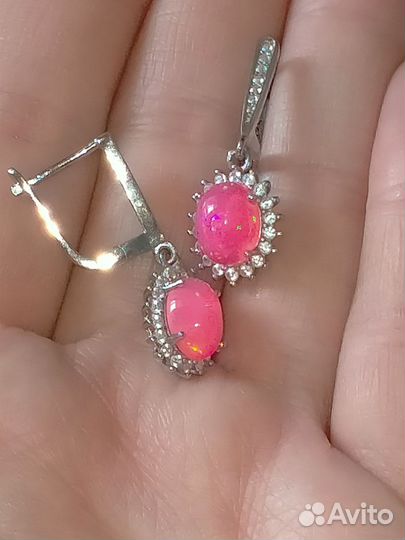 Серьги с розовым опалом
