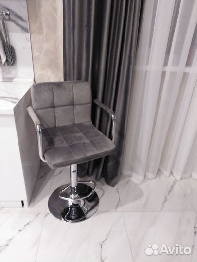 Барный стул