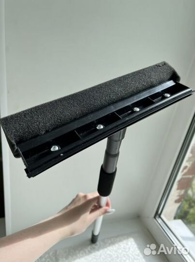 Щетка для мытья окон телескопическая