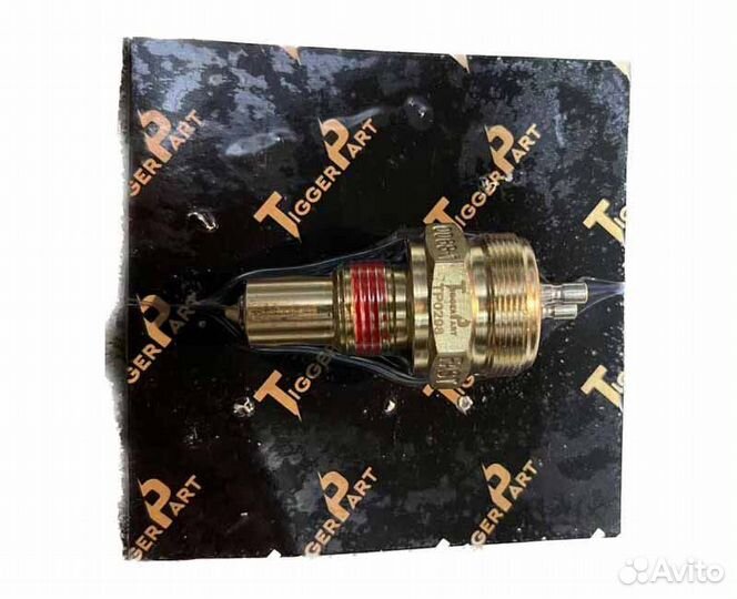 Датчик кпп заднего хода shaanxi TiggerPart 12JS006