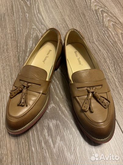 Женские кожаные лоферы