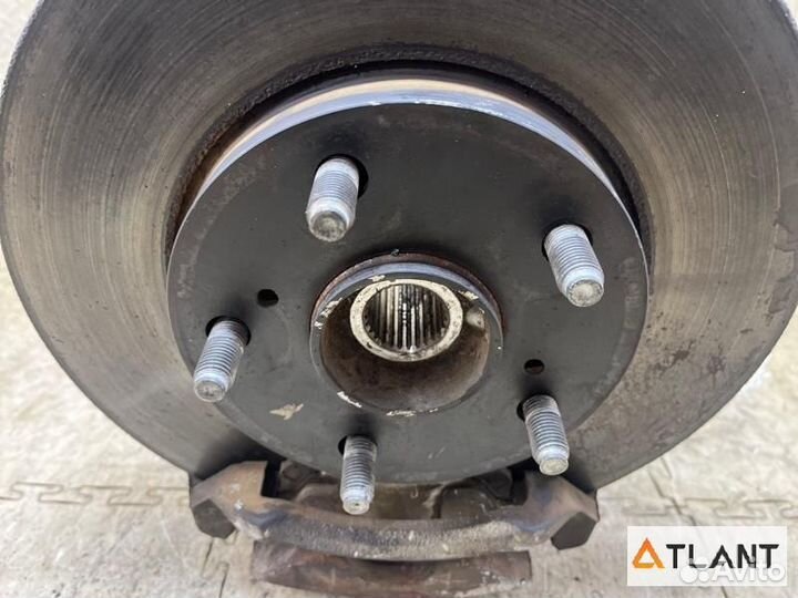 Ступица передняя правая toyota voxy