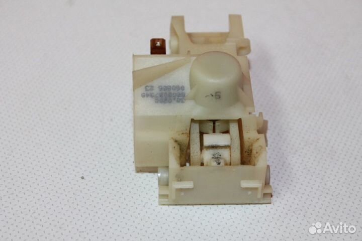 Устройство блокировки Bosch 438026 бу. 1740