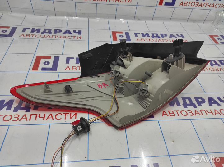 Фонарь задний правый Ford Focus 3 1863057. Есть ск
