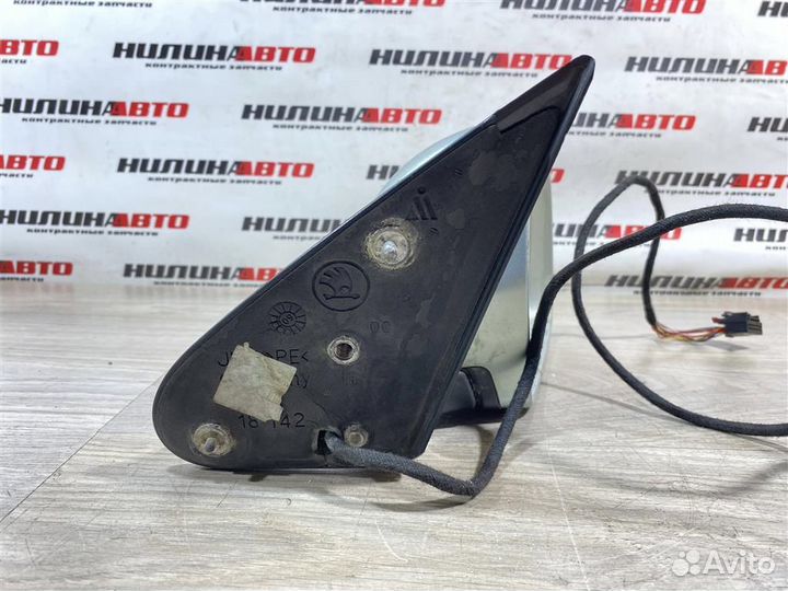 Зеркало правое Шкода Октавия А5