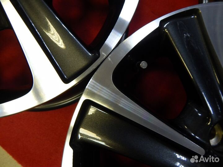 6506 Toyota voxy, noah R16 5*114/3 ет50 Оригинал