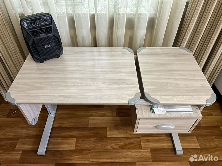 Письменный стол