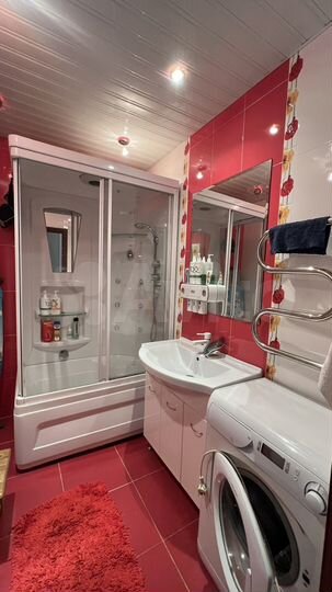 2-к. квартира, 57 м², 2/10 эт.