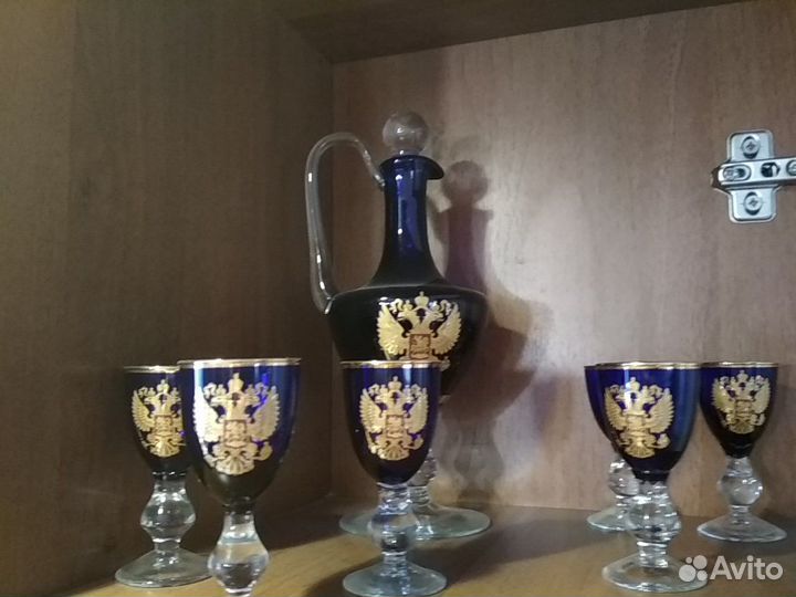 Графин и рюмки