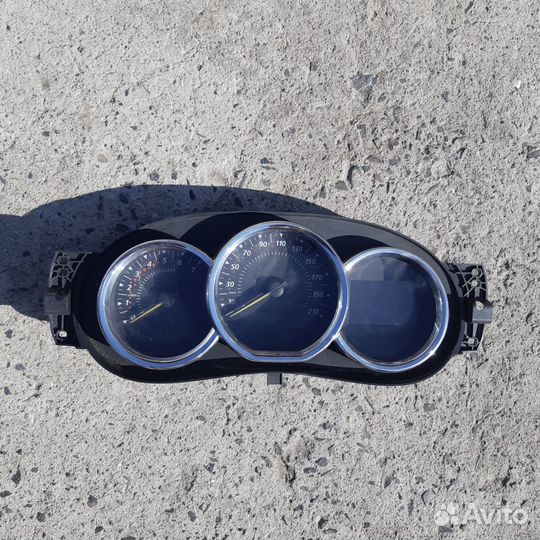 Панель приборов Renault Sandero Stepway 2