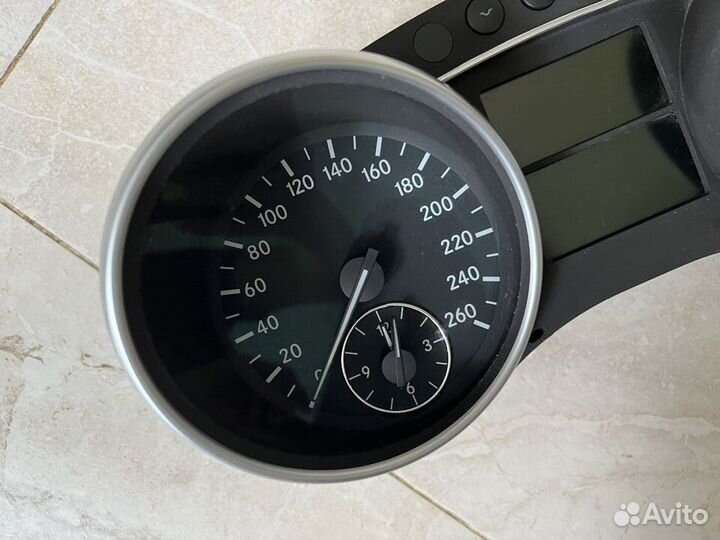Щиток приборов Мерседес GL, ML 164 бензин 3,5