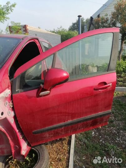 Peugeot 308 в разборе