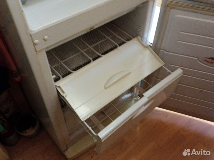 Холодильник Атлант двух камерный