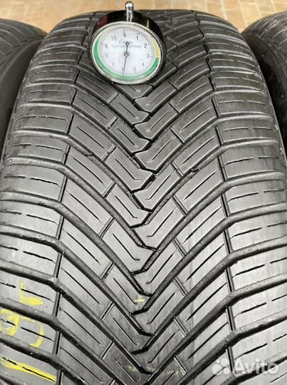 Continental AllSeasonContact 215/55 R17