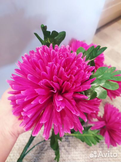 Искусственные цветы на кладбище высота 62см