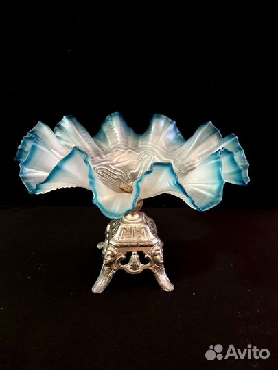 Ваза на ножке Франция