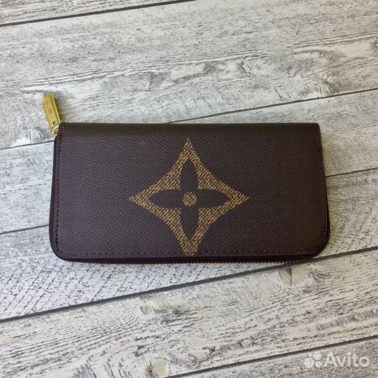 Кошелек Луи Виттон Зиппи