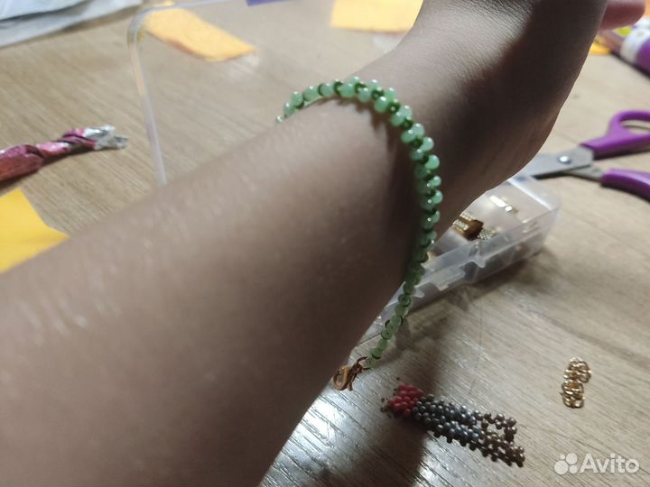 Браслет из бисера зелёный