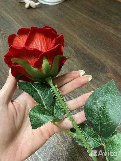 Искусственные цветы розы