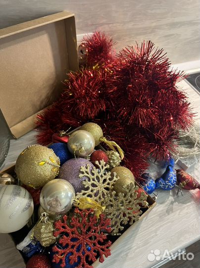 Елочные игрушки