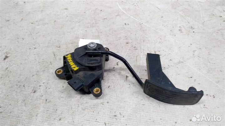 Педаль электронная Nissan Qashqai J10