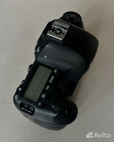 Фотоаппарат canon 6d body