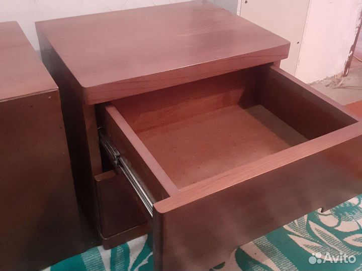 Тумба прикроватная массив из бука