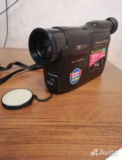 Кассетная видеокамера Panasonic RX10