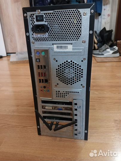 Системный блок (Компьютер)