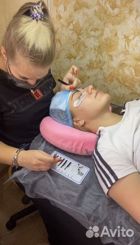 Обучение наращиванию ресниц