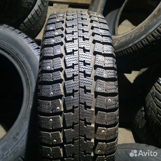 Pirelli Winter Carrier 205/60 R15