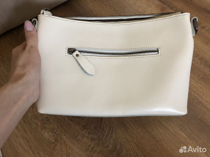 Сумка бежевая кожа