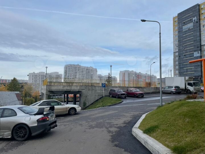 Машиноместо, 13 м²