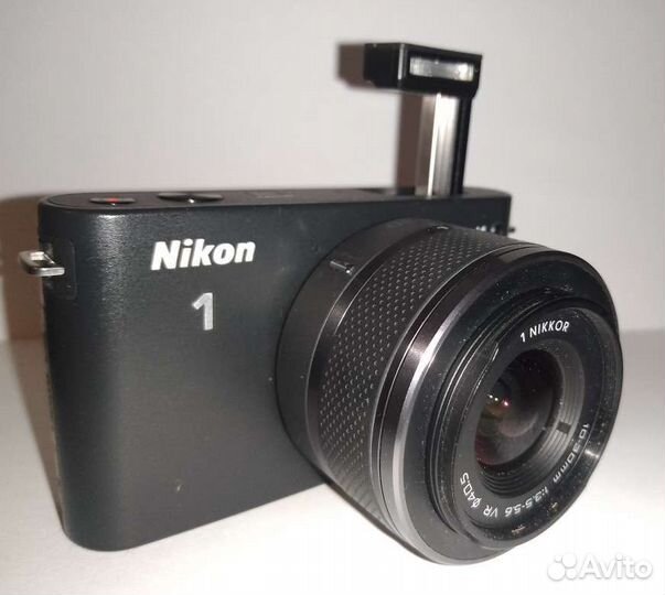 Комплект Nikon 1 J1 + 10-30 мм VR, черный