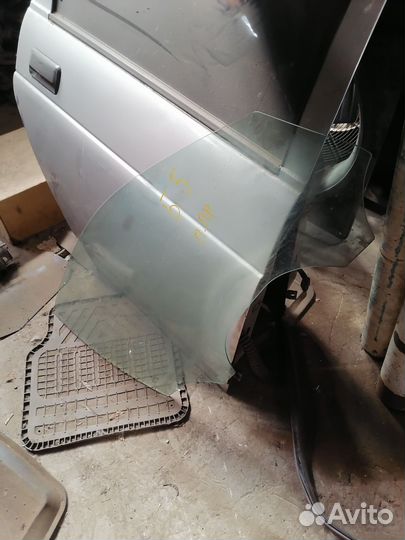 Стекло переднее правое фольксваген пассат б5