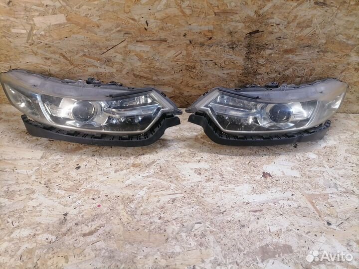 Фары комплект Honda Accord 8 CU Type S