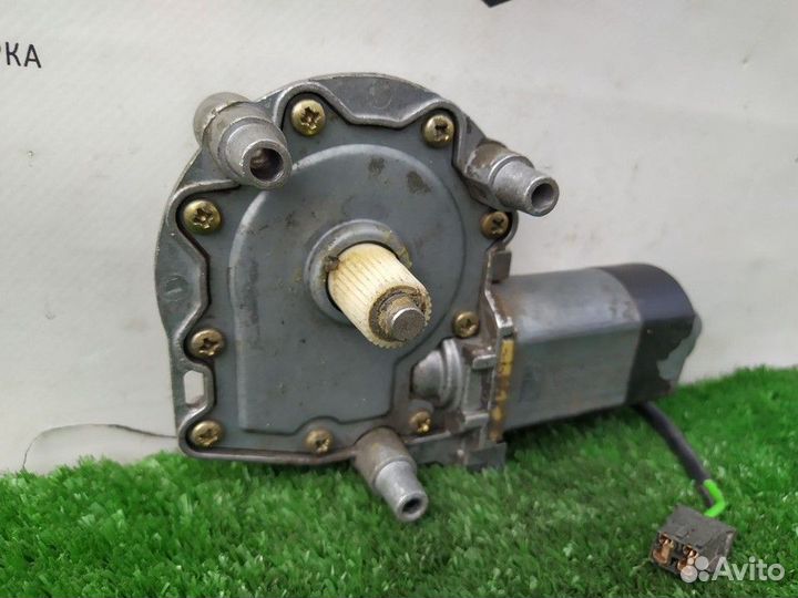 Моторчик стеклоподъемника задний правый Audi A6