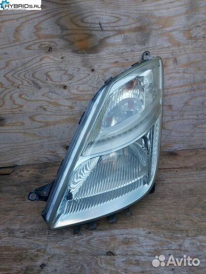 Фара левая Toyota Prius 2 NHW20 2005 81185-47130