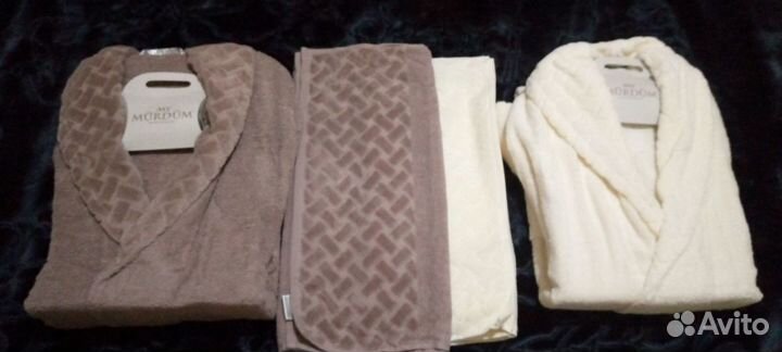 Набор халатов с полотенцами