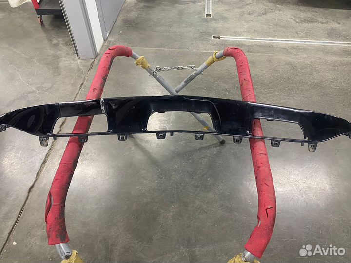 Накладка переднего бампера Mercedes GLC X253 (2019