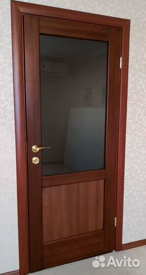 Двери межкомнатные б/у