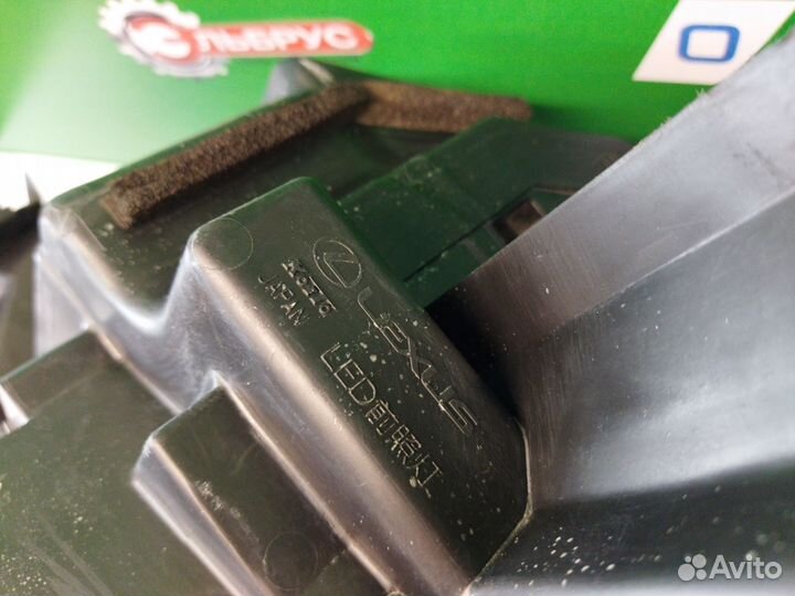 Фара правая Lexus LX